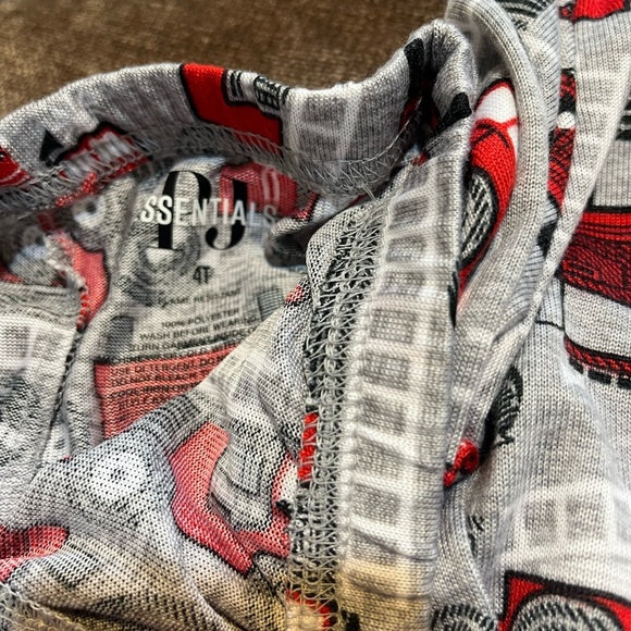 NWT Kids Fire Truck Pajamas- Size 4T - Picture 5 of 8